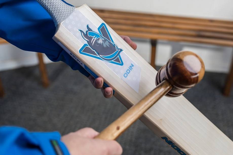 Is there a need to knock in a pre-pressed cricket bat?